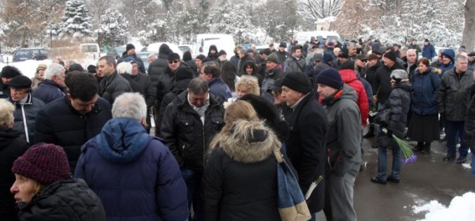 Футболна България се прости и с Меци Веселинов