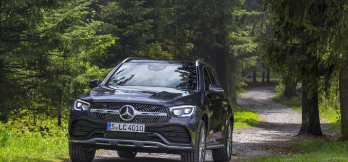 Mercedes-Benz разбива продажбите с SUV гамата си