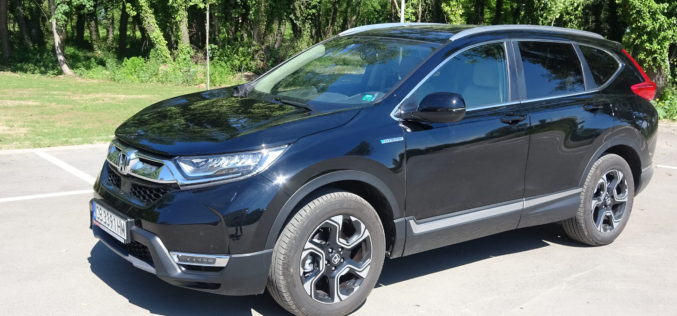 Спестовникът Honda CR-V Hybrid   