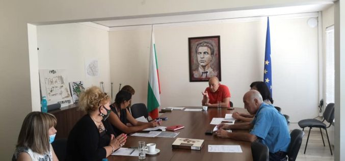 Инж. Димов проведе работна среща с директорите на детски градини в „Надежда“