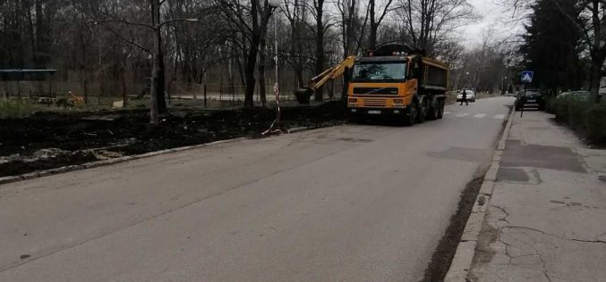 Нов паркинг се изгражда в ж.к. „Свобода“