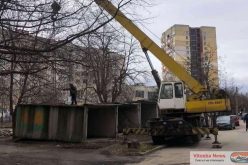 Продължава премахването на незаконни гаражи в „Надежда“ (ВИДЕО и СНИМКИ)