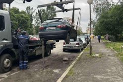 В „Надежда“ лепнаха стикери на над 200 стари трошки (СНИМКИ)